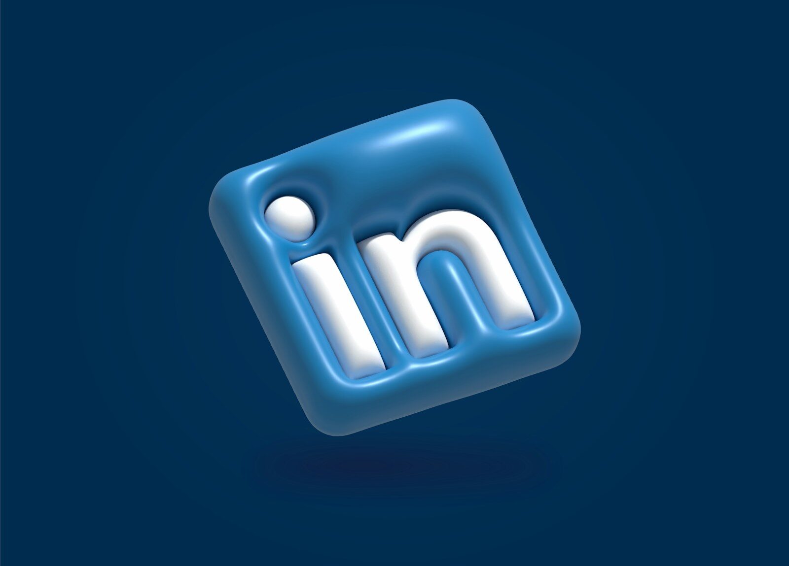 How to Use LinkedIn Responsibly and Effectively Before You Turn 18