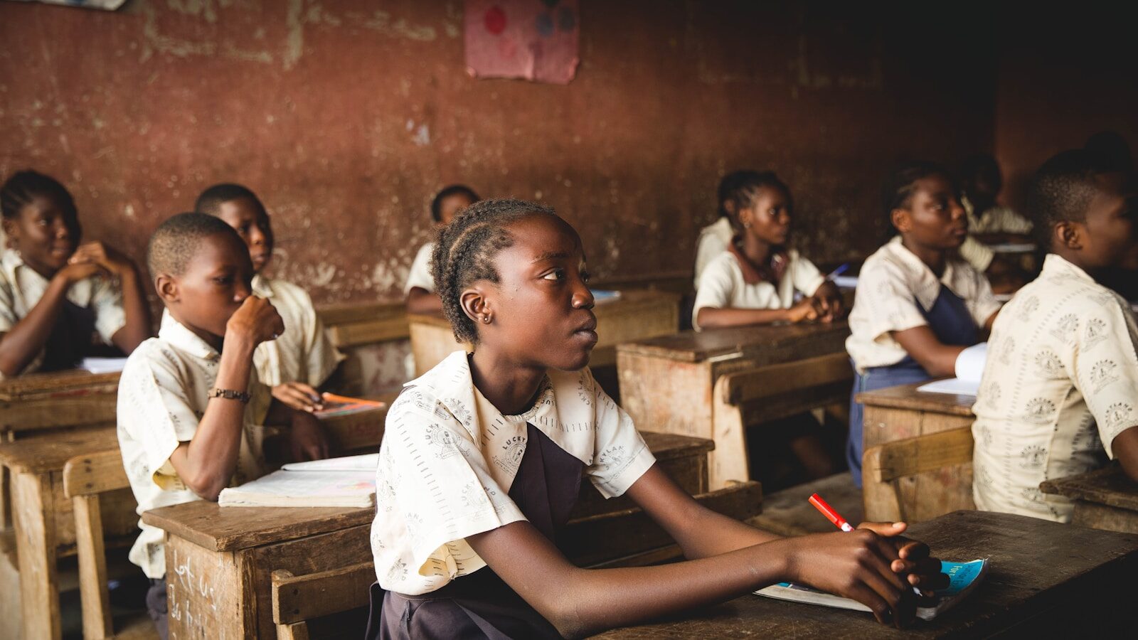 The Micro-School Revolution: Why Families Are Moving Toward Local Hyper-Learning Pods